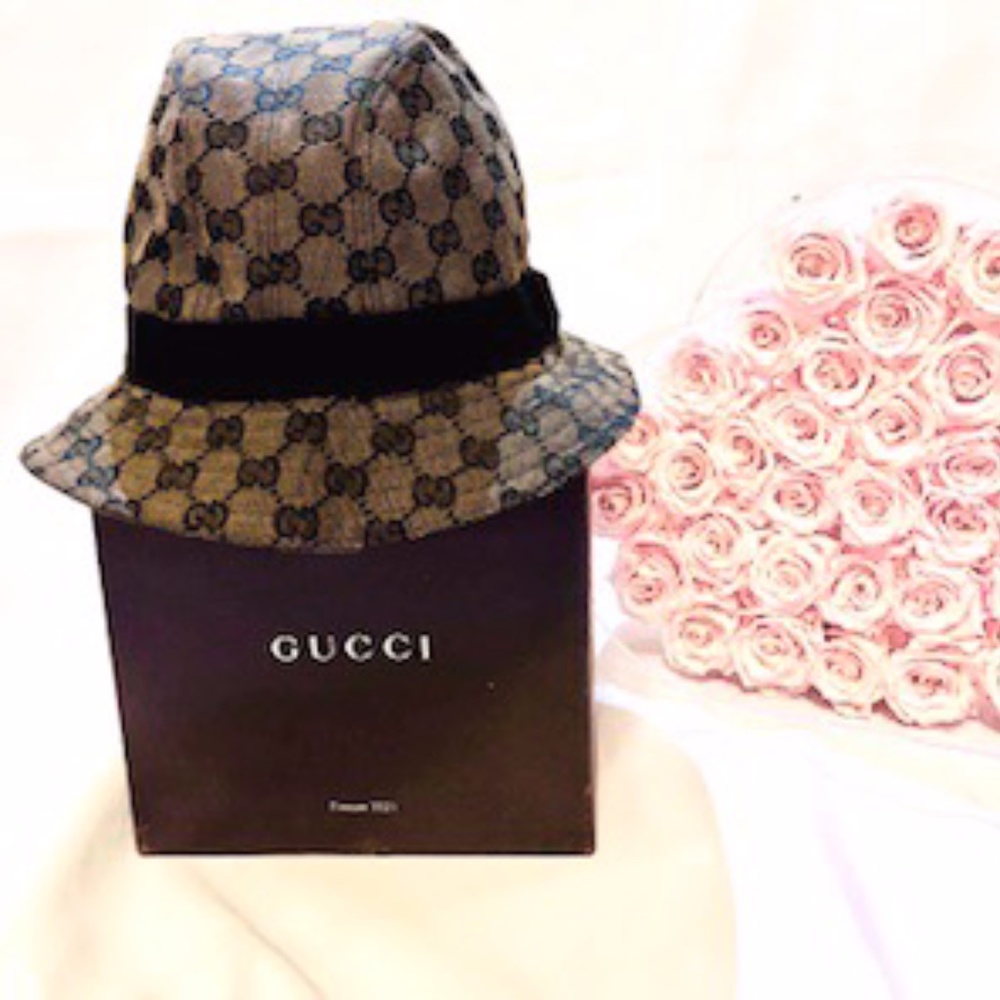 🌺Authentic Gucci Canvas Bucket Hat